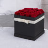 Caja cuadrada con rosas